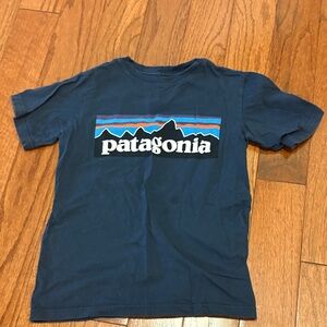 Patagonia Kids Navy Graphic Tee - Sz XS (5/6)